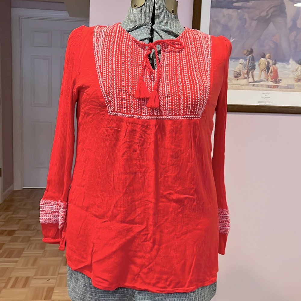 Coral embroidered tunic top